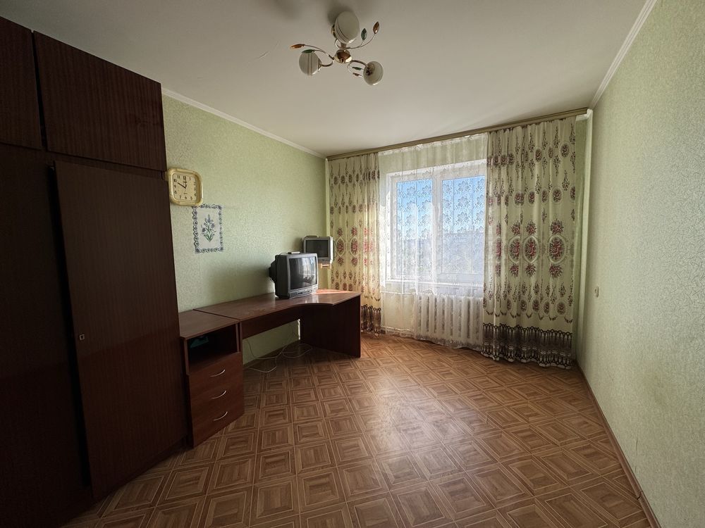 Продаж 3-х квартири в ПЗР по пр.Перемоги