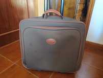 Mala de viagem / trabalho