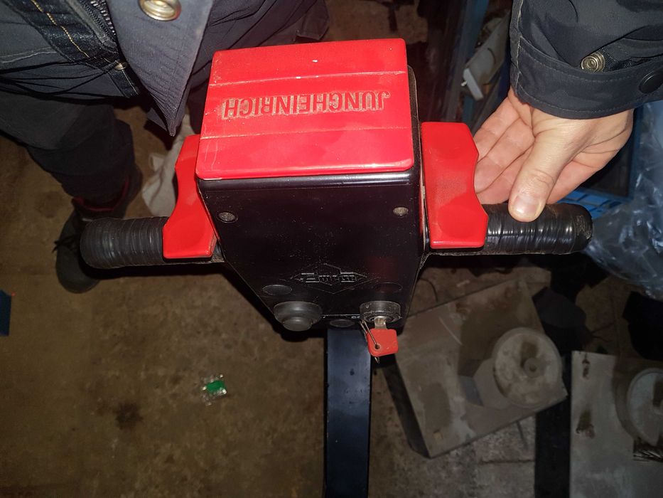 Електро штабелер самохідний jungheinrich новий аккумулятор