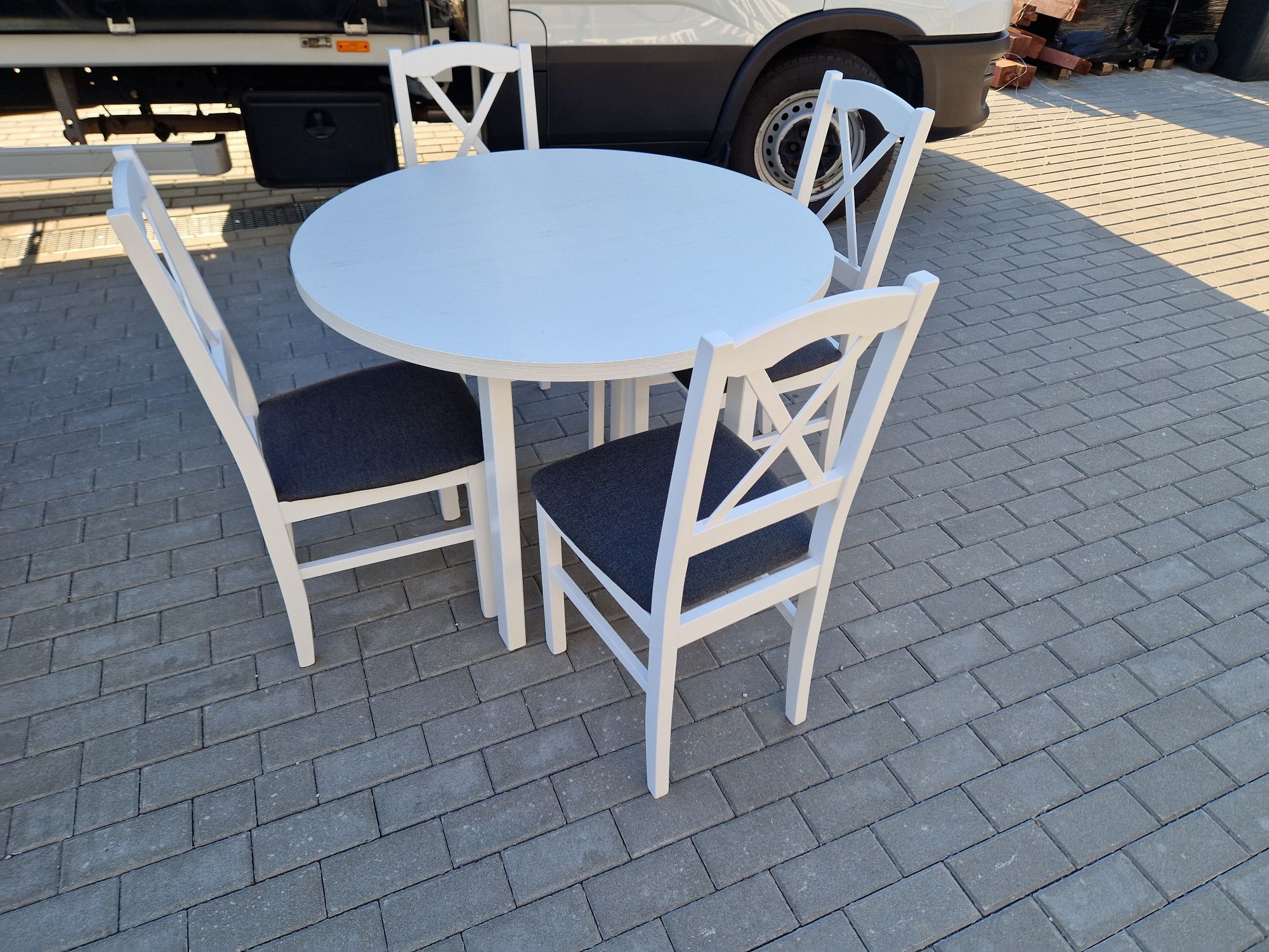 Nowe: Stół okrągły + 4 krzesła , biały + grafit ( krzyż )