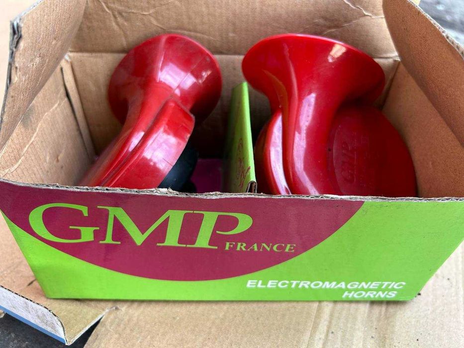 Клаксон звуковий сигнал автомобільний GMP
