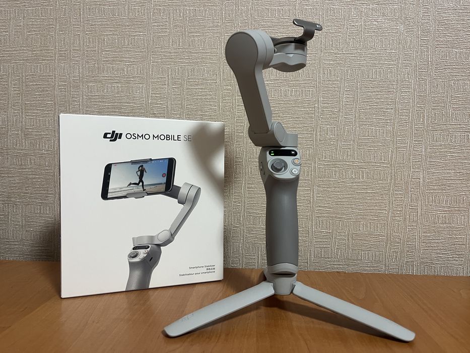 Ручний стабілізатор для відеозйомки DJI Osmo Mobile SE