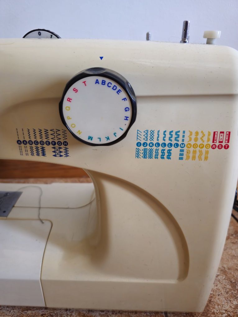 Maquina de costura