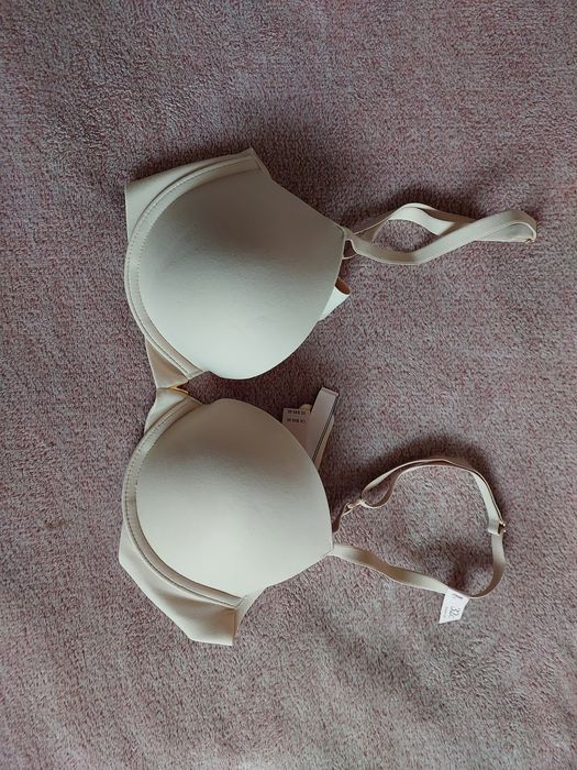Бюст Victoria´s Secret, розмір 32С (70С)