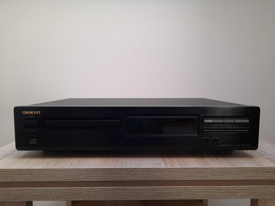 Odtwarzacz CD Onkyo 7111
