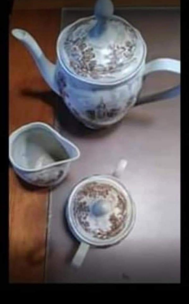 Conjunto de chá  de porcelana