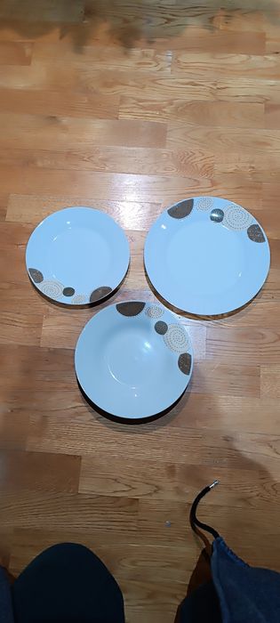 Komplet talerzy- zastawa