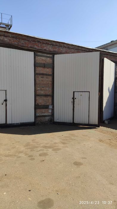 Склад з рампою, приміщення для виробництва