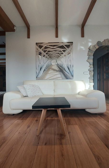 Stolik kawowy nocny w SUPER cenie czarny drewniane nogi