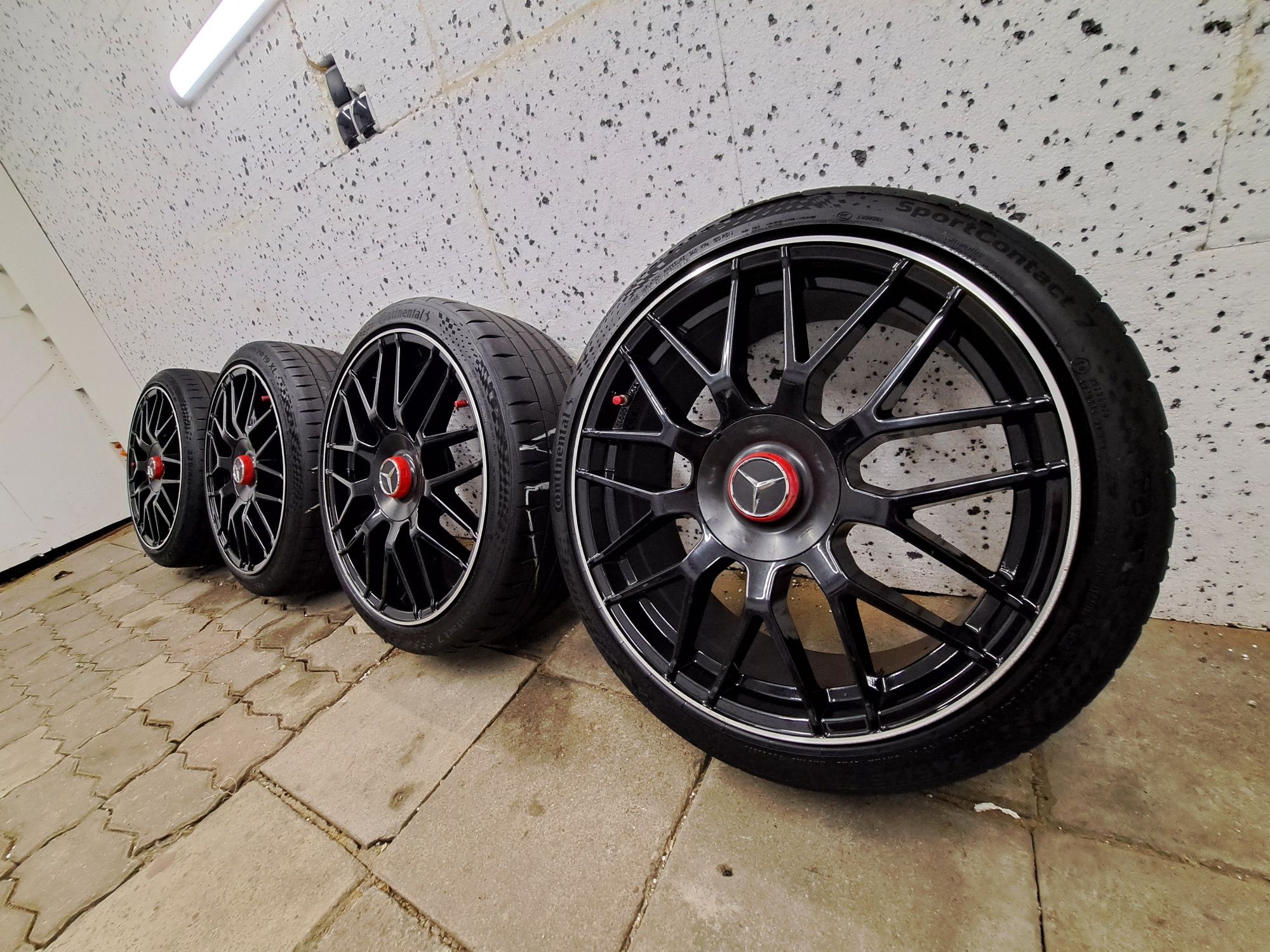 Alufelgi 19 Mercedes AMG 5x112 ET45 8,5J Opony Lato Continental 225 40
