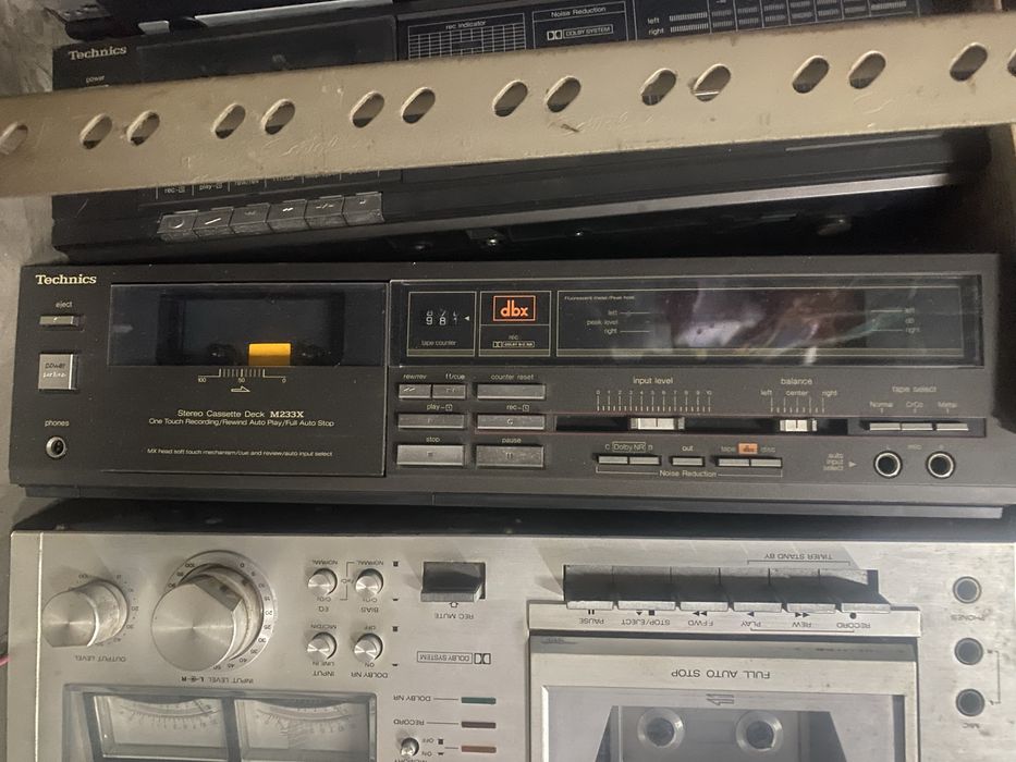 Lote de gravadores de cassetes e cassetes