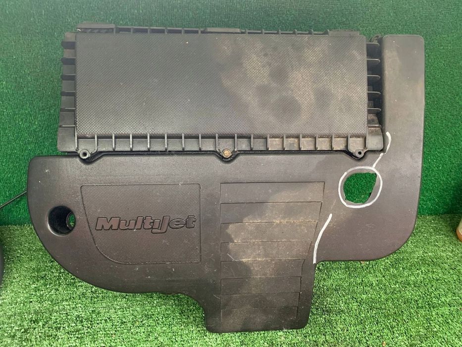 Obudowa filtra powietrza Panda II Doblo I Punto II lift 1.3 JTD 55180540