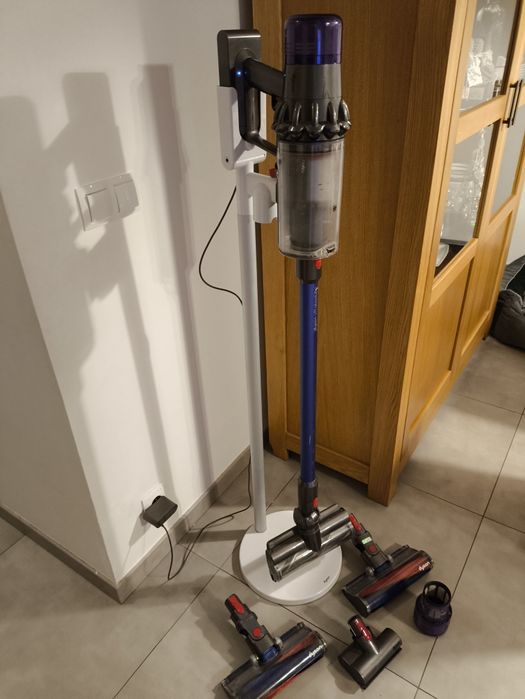 Dyson v11 absolute