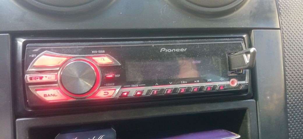 Pioneer mvh-150ub