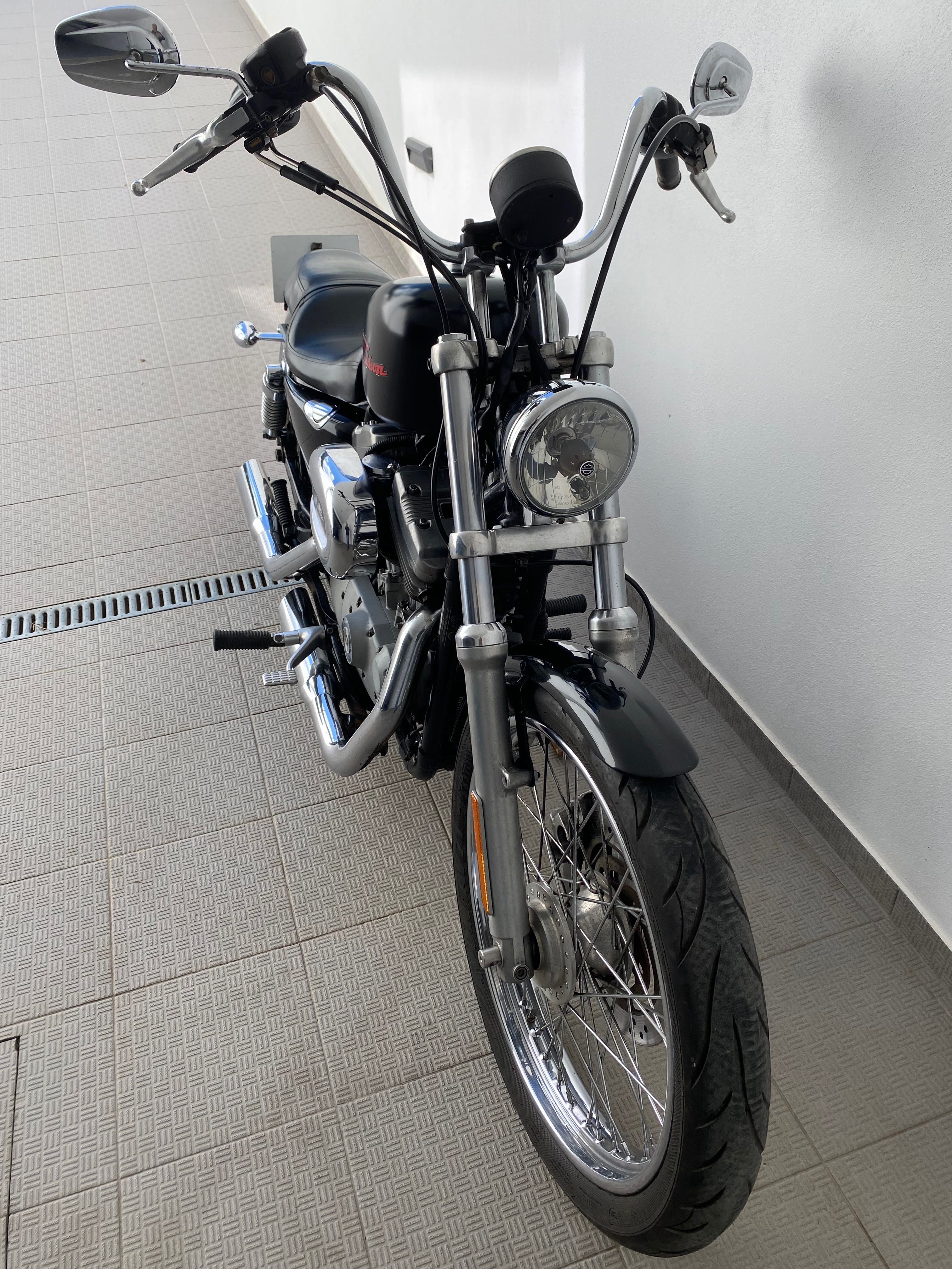Harley Davidson Sportster 883 (look 72) 2005