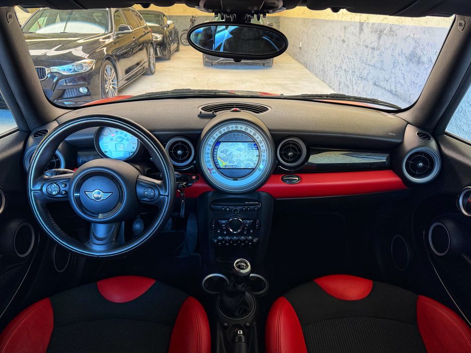 Mini Cooper D 1.6d 112cv - Desde 150€ Mês