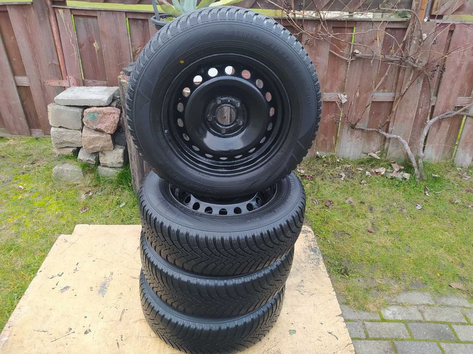 Felgi z oponami zimowymi 215/65/16 Falken Eurowinter 5x114.3 ET40 7mm