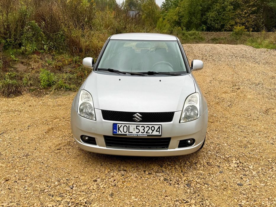 Suzuki Swift 4x4 SNOW Podgrzewane fotele Hak Klimatyzacja El. Szyby El. Lusterka