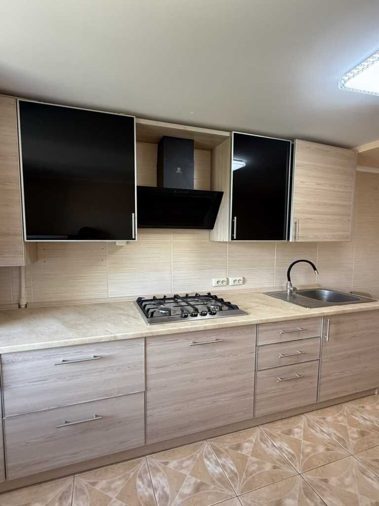 3к квартира з ремонтом, в цеглі, КОТЕЛ, кімнати роздільні, ТРЦ Київ