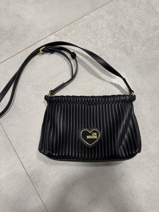 Czarna Torebka love moschino