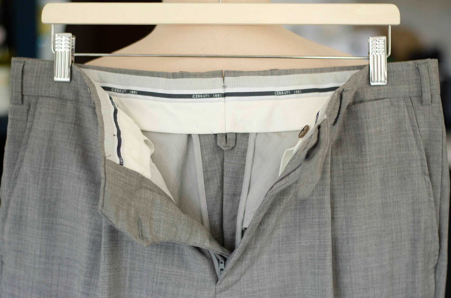 Spodnie Cerruti 1881, 100% wełna tropikalna, r50 slim, zakładki, Italy