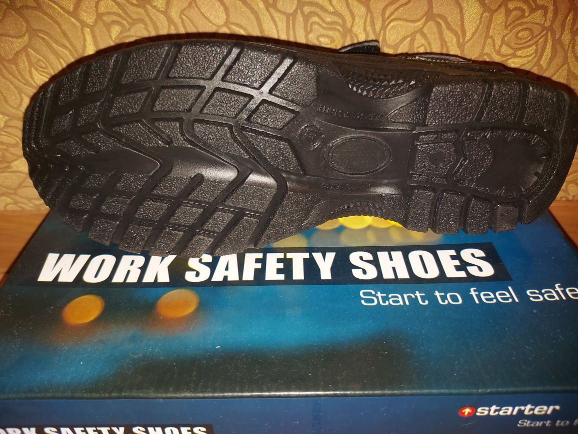 Нове. Чоловіче взуття work safety shoes 42р