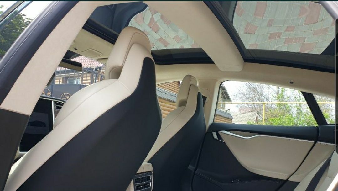 Tesla Model S100D 600км 2017г Новая!