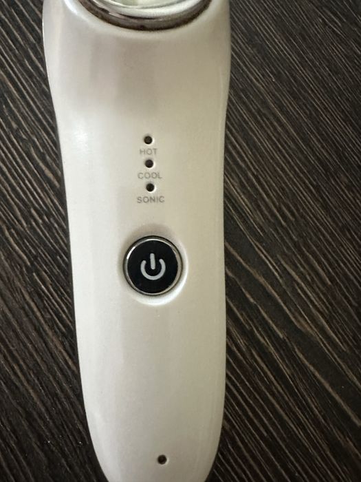 Електромасажер для обличчя TCM