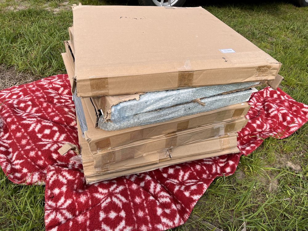 Oprawa podtynkowa rastrowa biala 4x14W. 7 sztuk