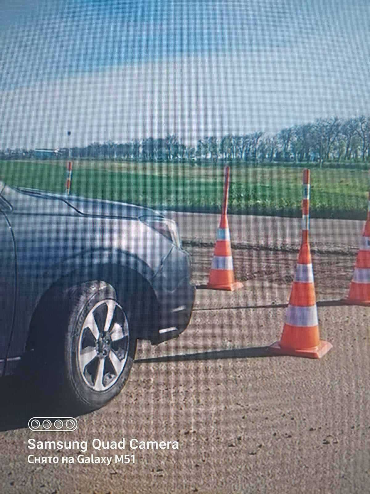 Инструктор по вождению АКПП.