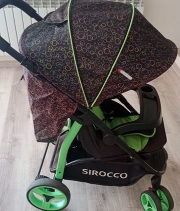 Wózek spacerowy firmy Scirocco.