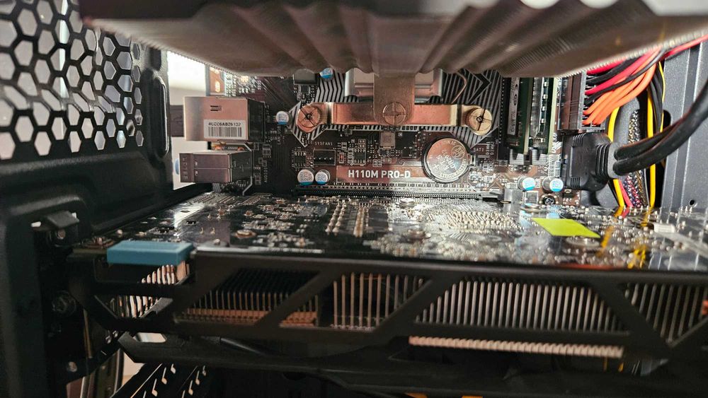 Komputer gamingowy , i5 6600k 4x3,5ghz, 16gb DDR4 , rtx r9 270 DDR 5