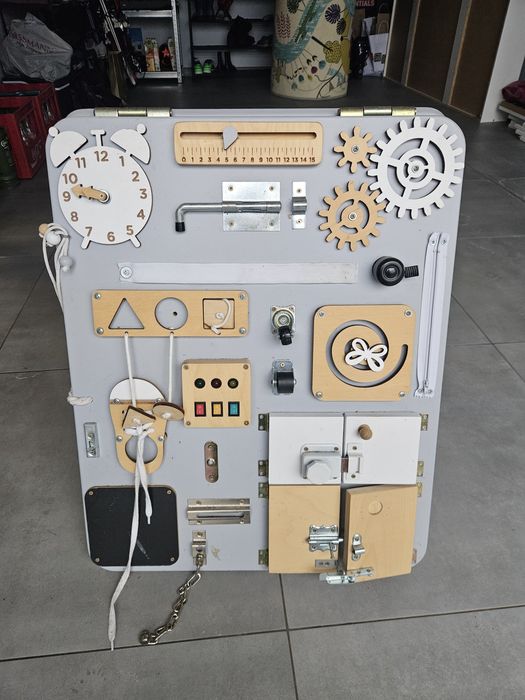 Tablica manipulacyjna dla chłopca WoobieBoo