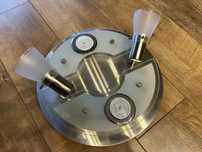 Lampa sufitowa w dobrym stanie