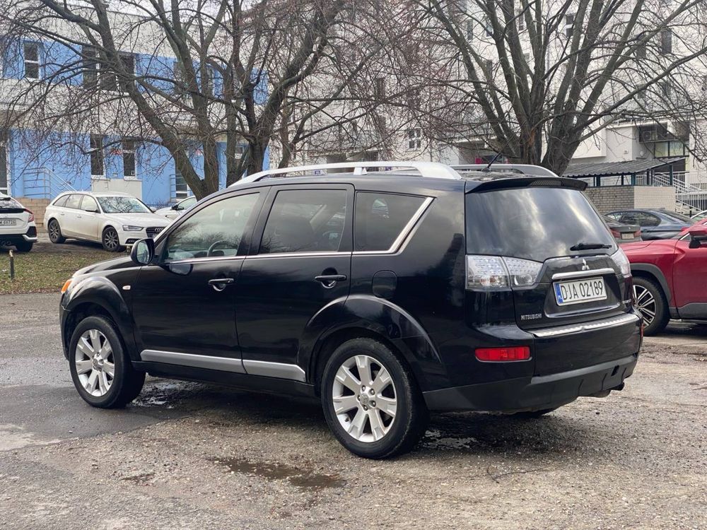 Mitsubishi Outlander 2.4 Gaz/automat/7-osobowy/4x4/FULL OPCJA