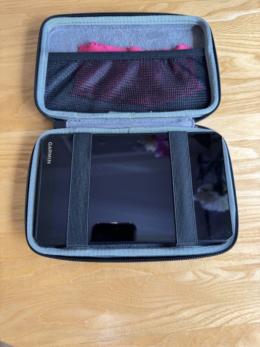 GPS-навигатор GARMIN Dez LGV700 (для грузовых, легкових авто)