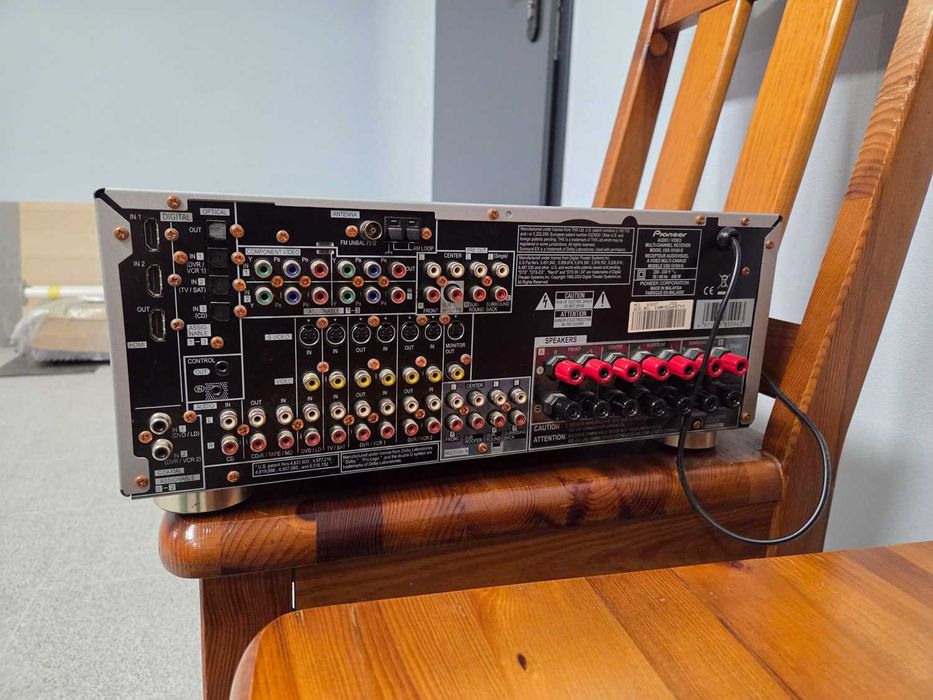 Pioneer VSX-1016V – amplituner kina domowego + pilot