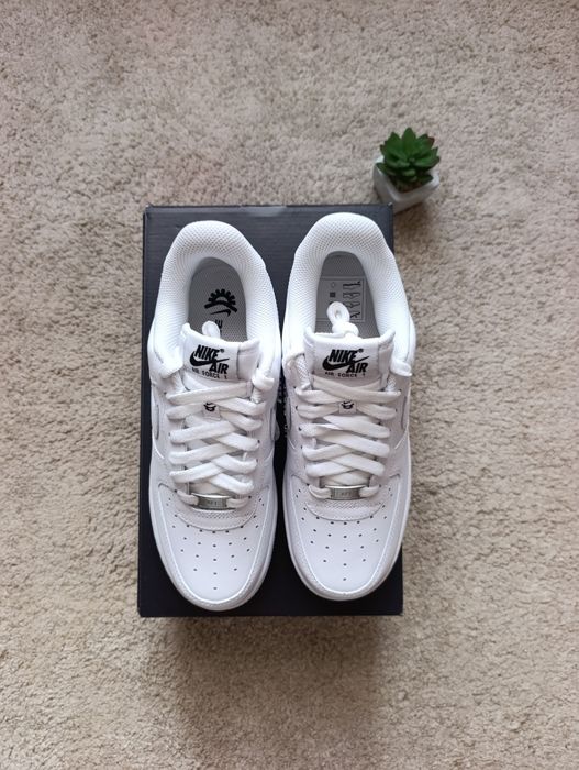 Air Force 1 Low Triple White - tamanho 38.5