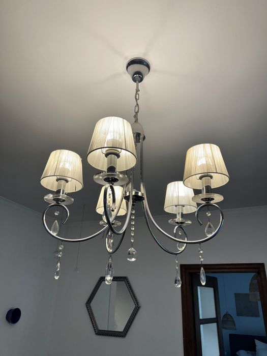 Lampa wisząca z kryształkami