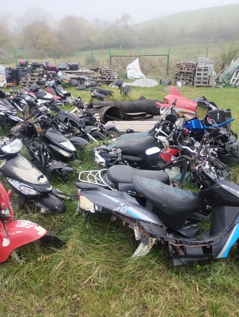 Do skutera coliber retro kymco sym peugeot yamaha honda Siedzenie  zac