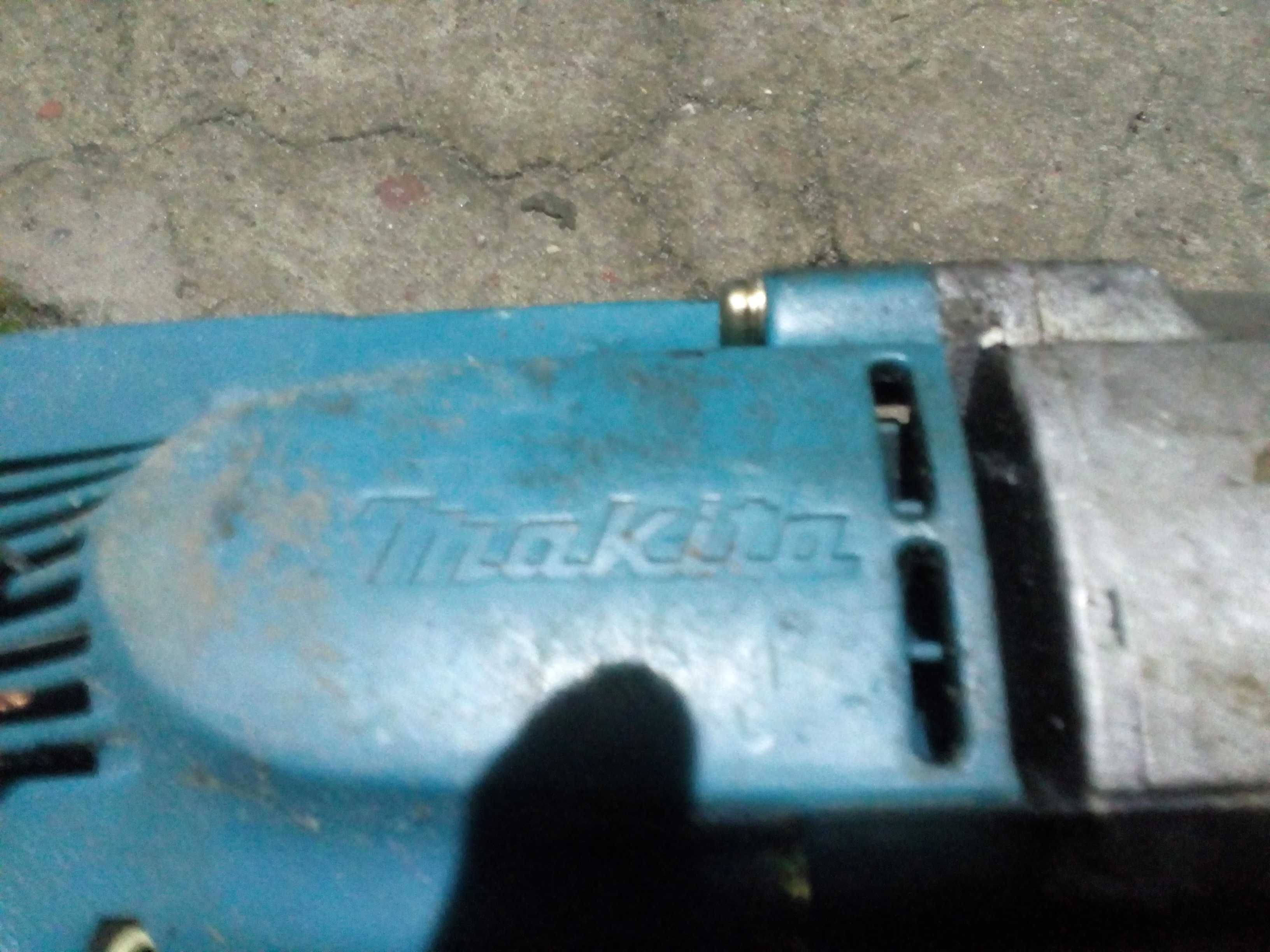 makita wiertarka 750 watt elektronik , uszkodzona z niemiec