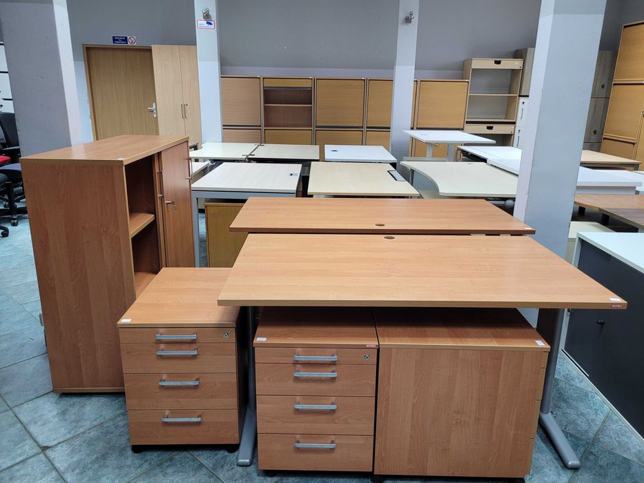 Meble biurowe używane Hurt Detal ( biurka , szafy , krzesła , fotele )