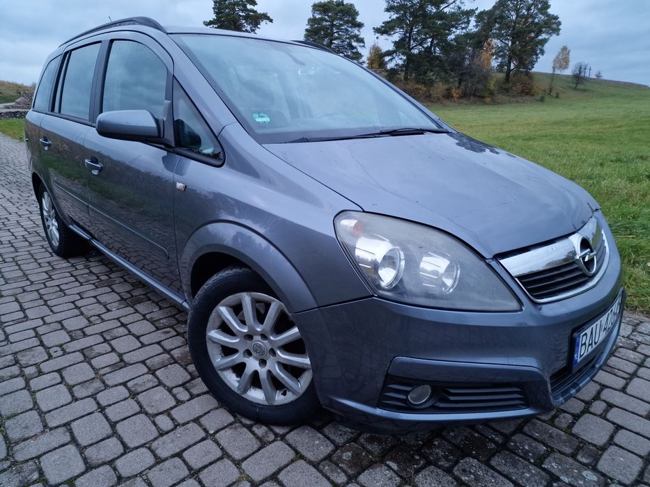 Opel Zafira B 1.9CDTI 120KM. Pierwszy właściciel w kraju. 6 biegow.