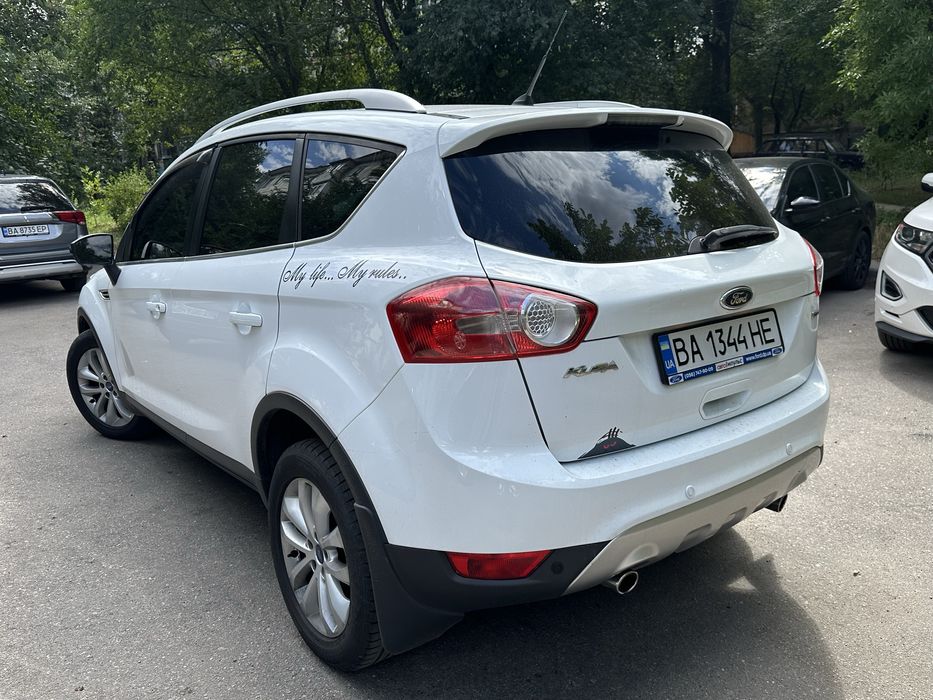 Ford Kuga 2011 2.0 183л. с.