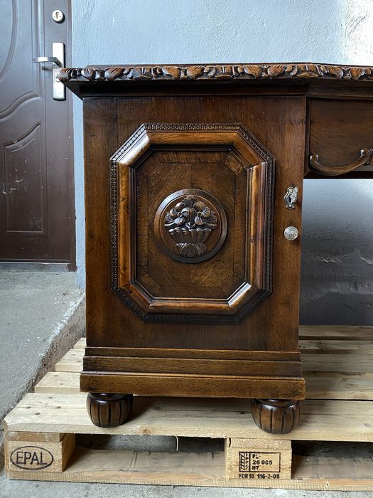 biurko antyczne drewniane