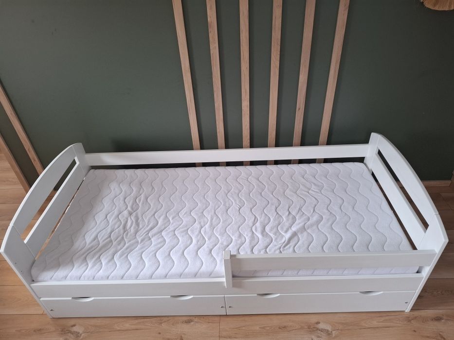 Łóżko dziecięce 90x200 cm białe z materacem