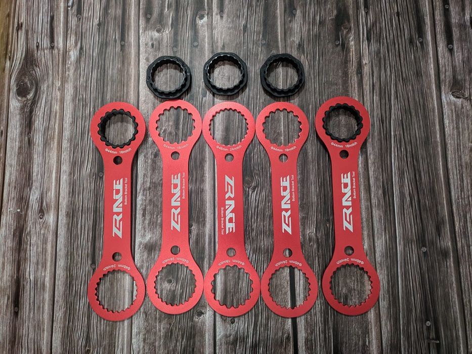 Каретки разные 68-73 мм HollowTech2 Алюминий Новые!!!