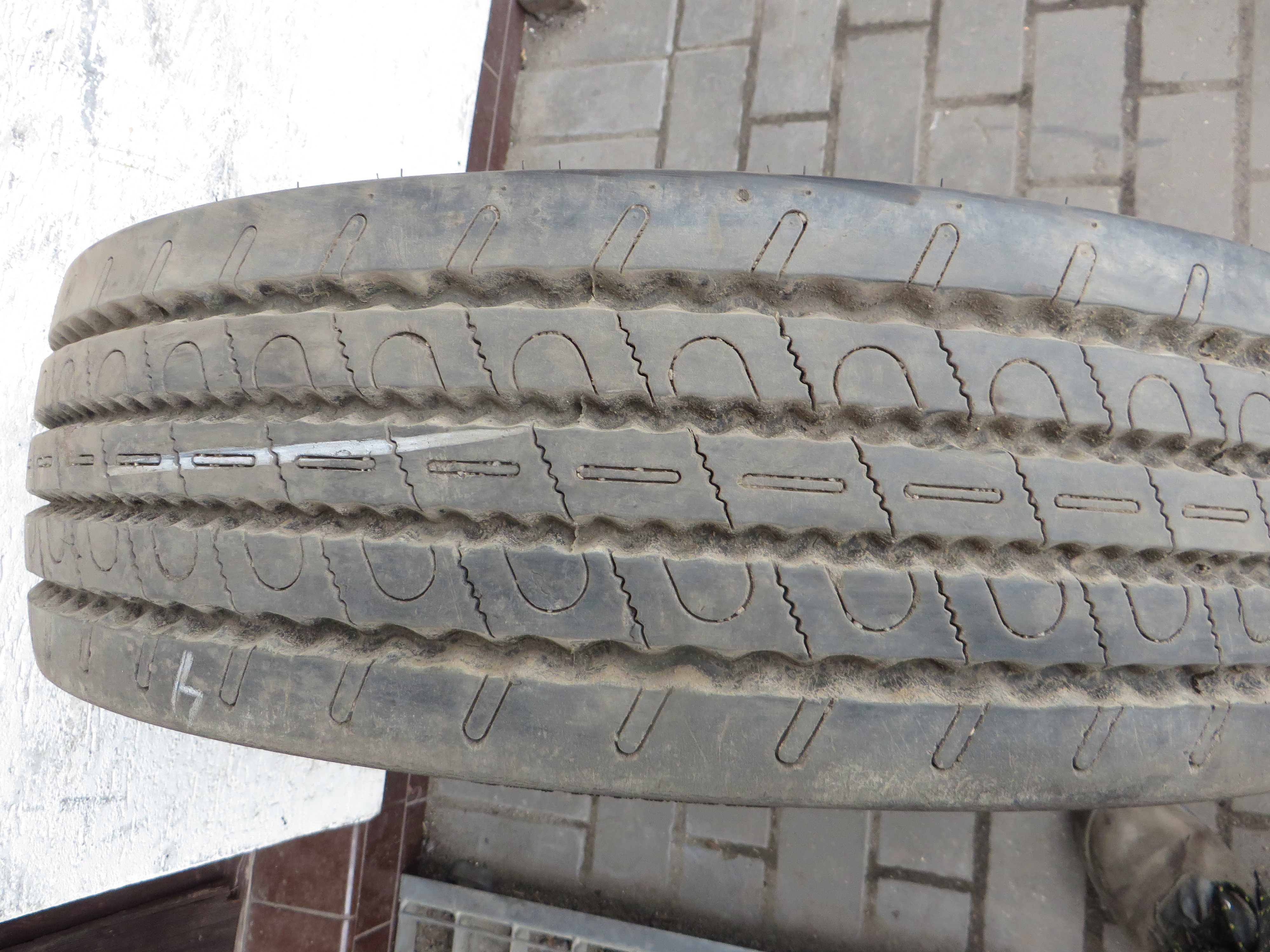 opona 215/75r17,5 Matador