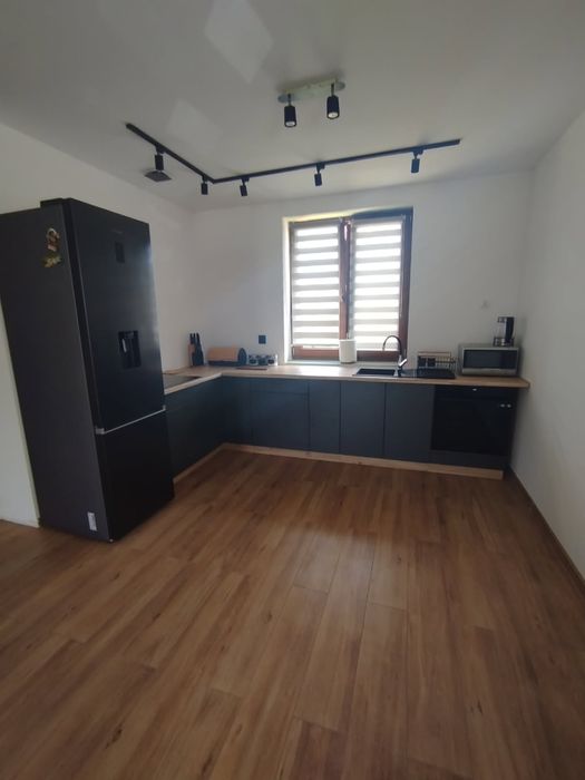 Sprzedam dom +garaż dwustanowiskowy wolnostojący