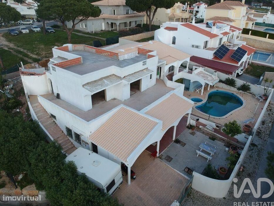 Casa / Villa T4 em Quarteira de 304,00 m2